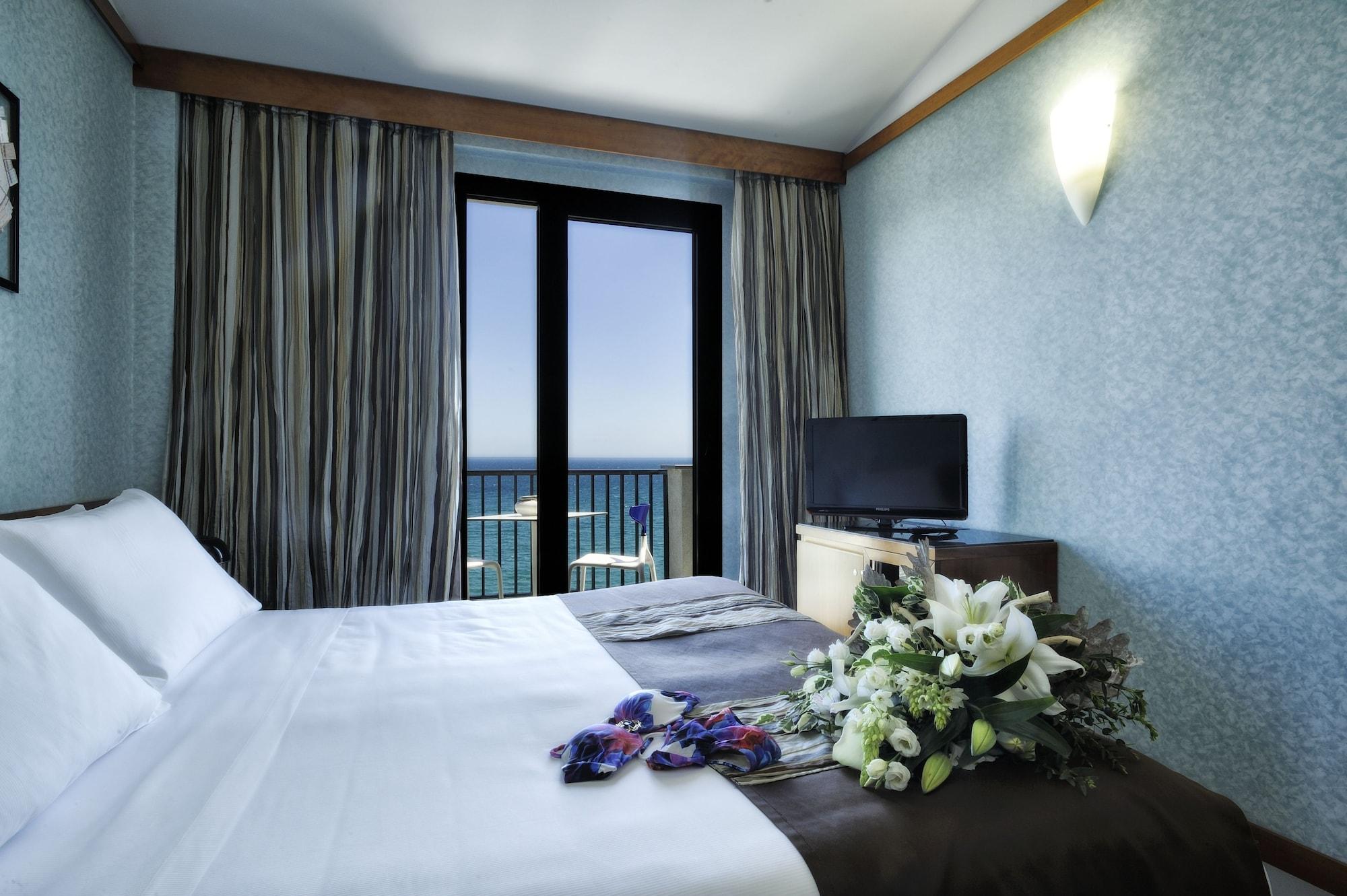 Mare 4* Savona